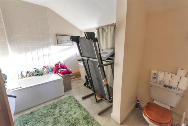 En suite Bathroom