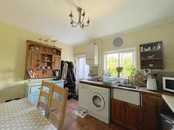 Kitchen (1).jpeg