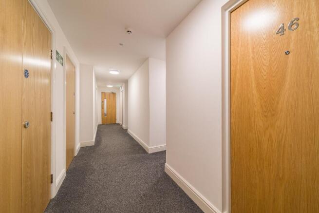 1 bed Apartment to rent Image 10