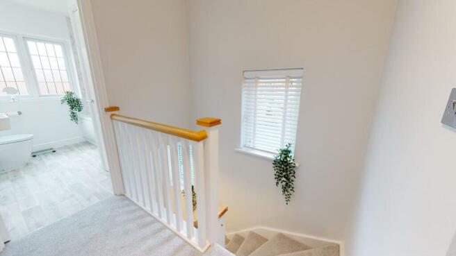 FIRST FLOOR LANDING