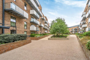 Flat 38, 3, Purbeck Gardens, Lower Sydenham, London SE26 5FF