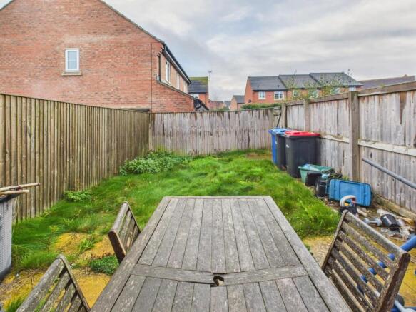 3 bed House for sale Image 12