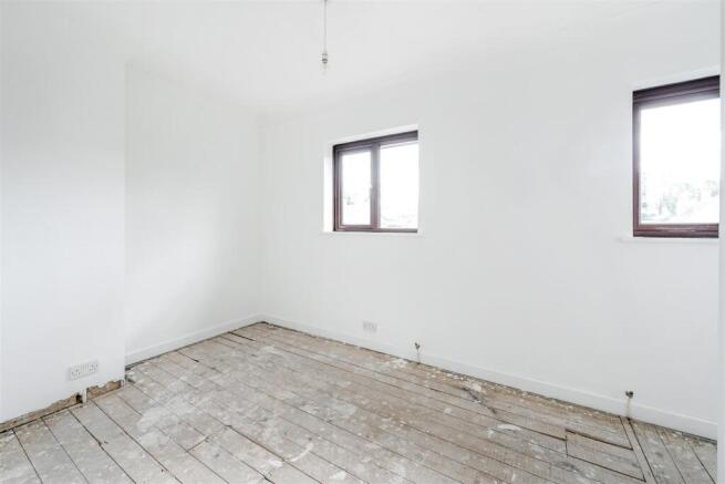 60 Kingsley Road, Silverstone