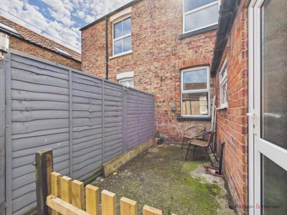 2 bed Terraced for sale Image 4