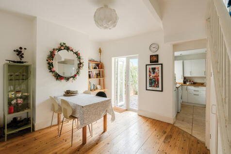 104 Chaplin Road, Easton, Bristol