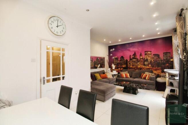 Lounge Diner