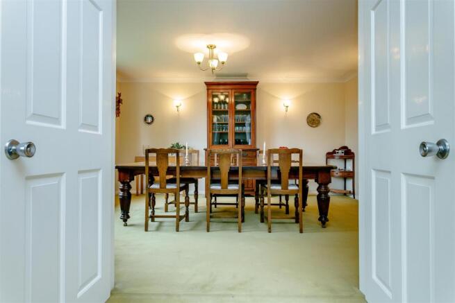 8344705-interior07.jpg