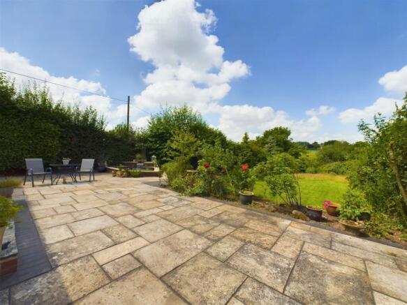 patio1.jpg