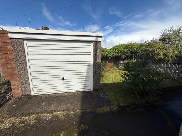 2 bed Terraced for sale Image 8