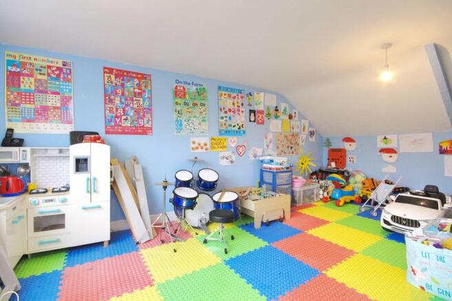 Bedroom 3 (Double)
