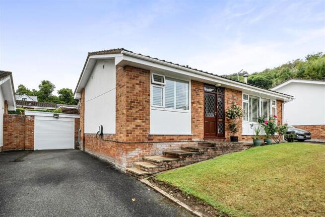 Detached Garage