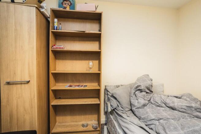 1 bed Flat for sale Image 10