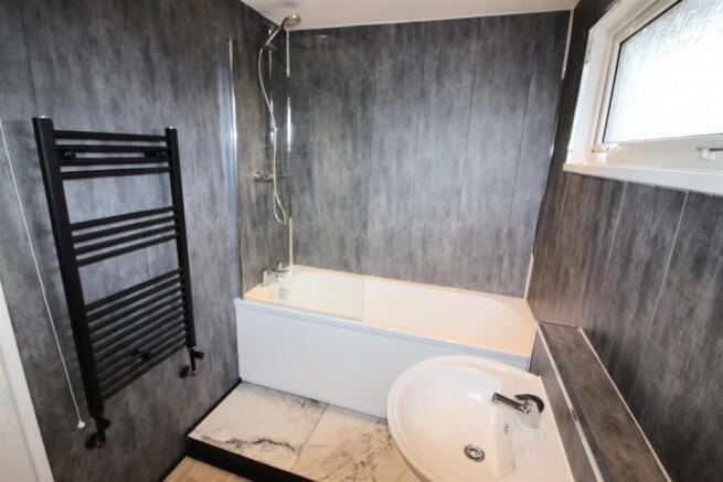 Bathroom.JPG