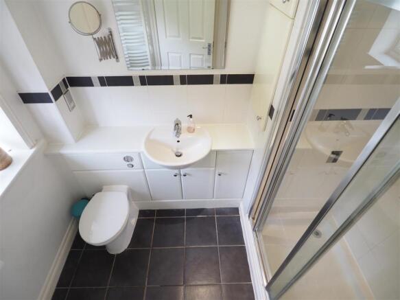 Master En-Suite Shower Room 816