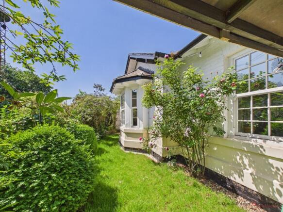 3 bed Semi-Detached for sale Image 5