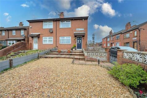 Cross Grasmere Street, Leeds, West Yorkshire