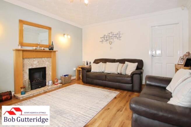 BAY FRONTED LOUNGE