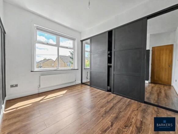 3 bed Semi-Detached for sale Image 8