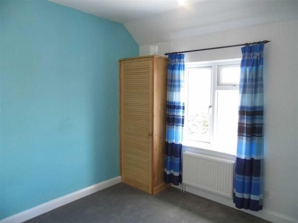 BEDROOM 2