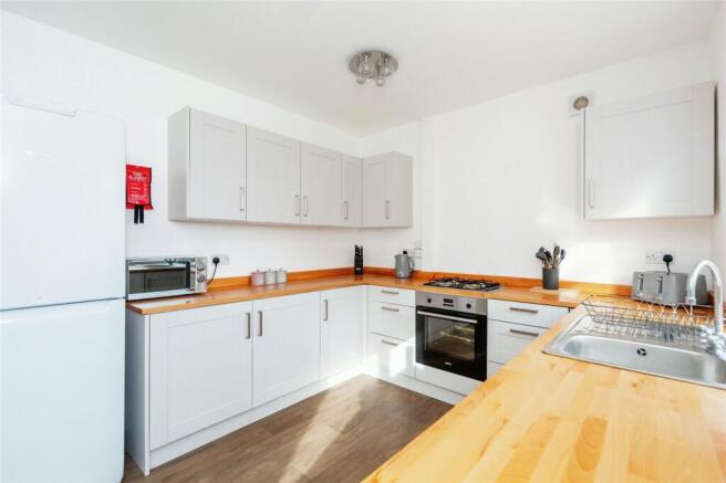Kitchen/ Dining Room