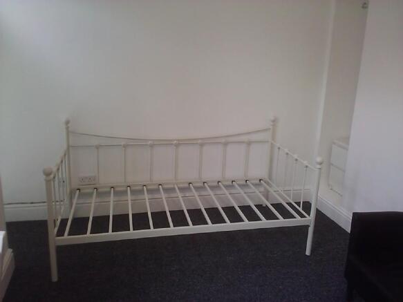 Example day bed
