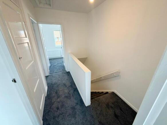 3 bed Semi-Detached to rent Image 7
