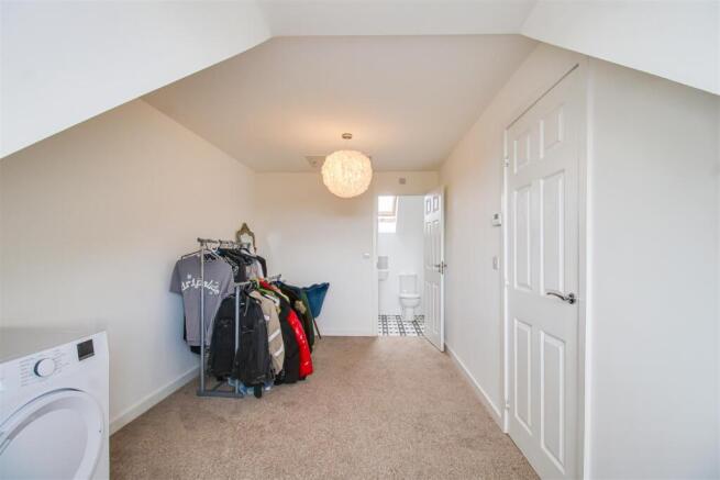 3 bed Town House for sale Image 10