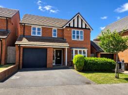 17, Courtney Close, Northampton NN4 8FQ