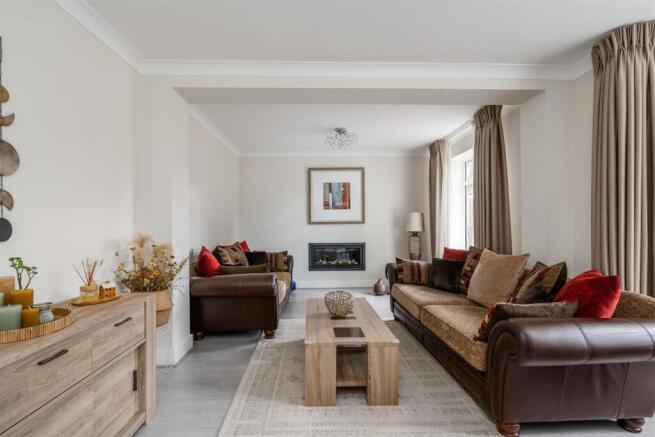 4 Thurlston Avenue_8.jpg
