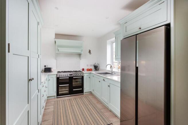 3 bed Semi-Detached for sale Image 8