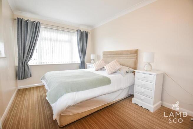 BEDROOM 2: