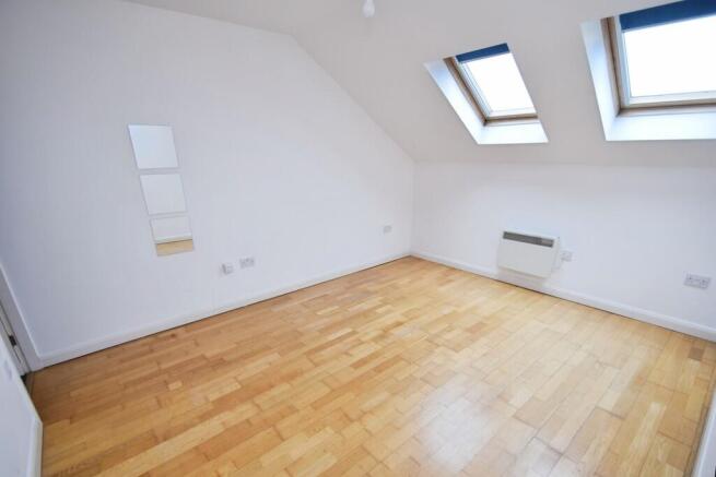 2 bed Apartment for sale Image 6