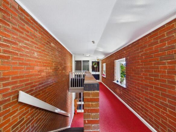 1 bed Flat for sale Image 6