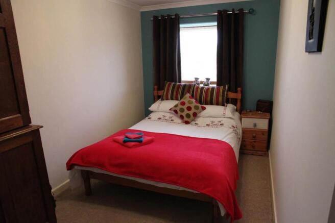 Bedroom 2.JPG
