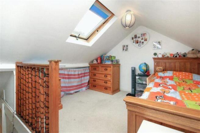 Photo 10