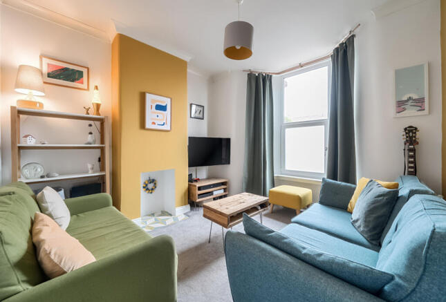 1335909-1-68a5fb9...