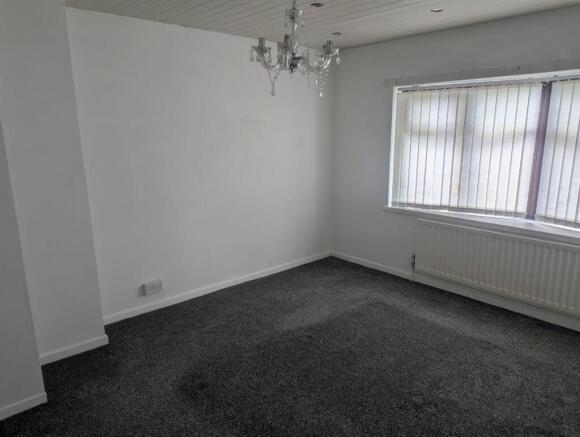3 bed Terraced for sale Image 9