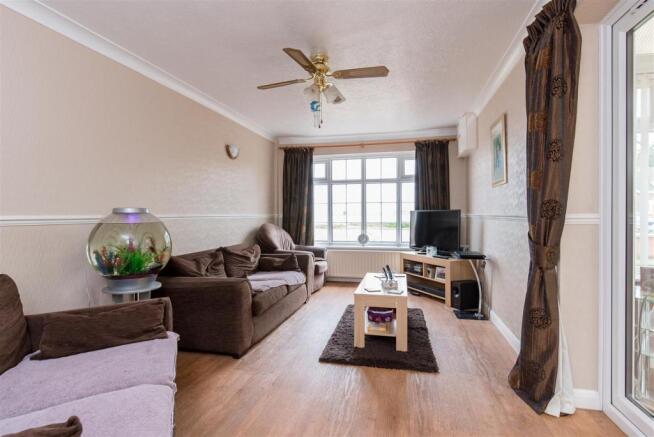 Sitting/Family Room