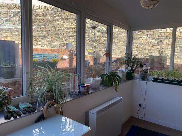 3 bed Semi-Detached for sale Image 9