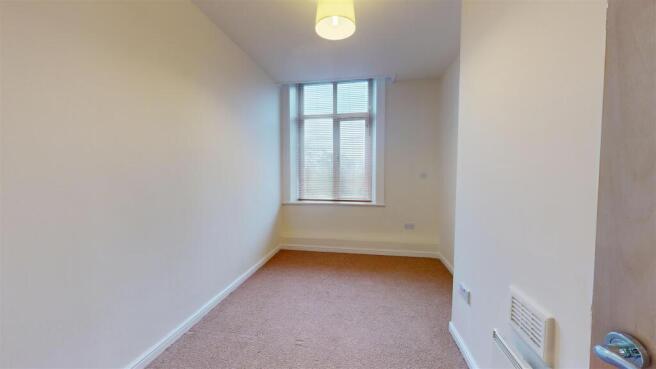 2 bed Apartment to rent Image 6