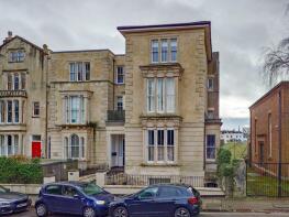 Flat 3, 46 Oakfield Apartments, Oakfield Road, Clifton, Bristol BS8 2BG