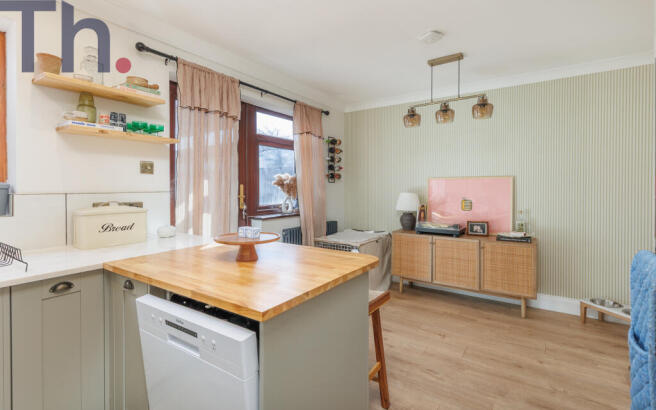Kitchen/Dining