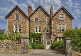 55, St Andrews Road, Malvern WR14 3PT