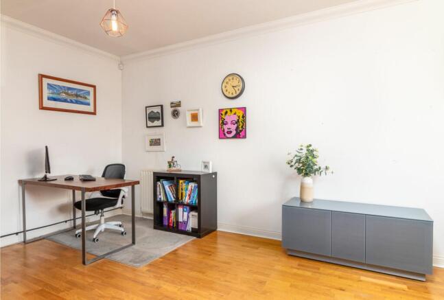 Bedroom 5/Study