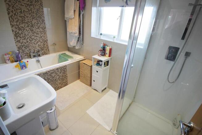 Bathroom.JPG