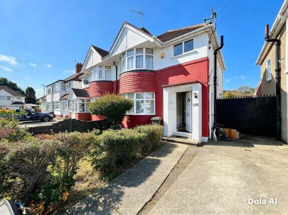 3 bed semi-detached house for sale Munster Avenue