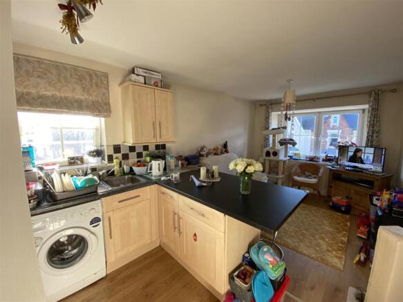 Lounge/Kitchen