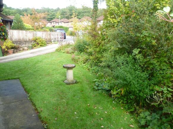 FRONT GARDEN