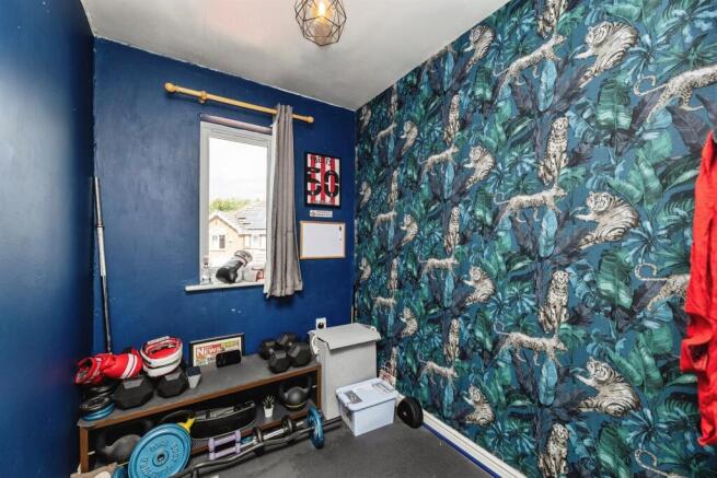 3 bed Semi-Detached for sale Image 12