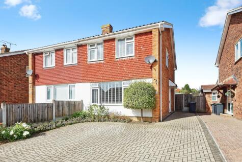 Cedar Road, Sturry, Canterbury, Kent, CT2